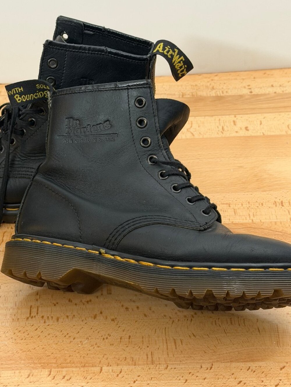 Vintage Dr. Martens Black Leather Lace Up Boots Made in England 8.5?